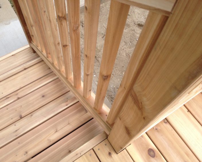 Toronto cedar deck railing